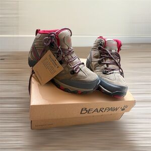 BEARPAW Corsica 4390 Hiking Boots | Taupe/Red | NWB | Size 6M